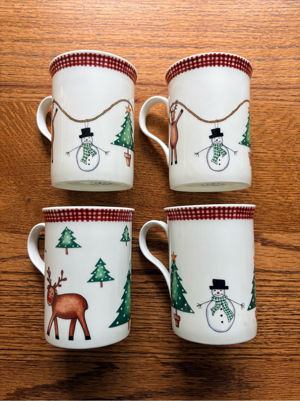 Set of 4 Crown Trent Christmas Reindeer & Tree Bone China Mug - Made in England - Picture 10 of 12
